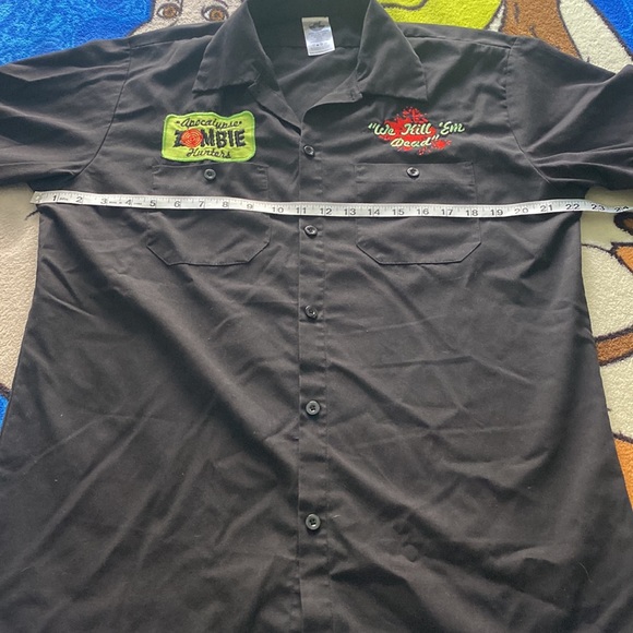 Zombie hunter Halloween shirt - Picture 6 of 7